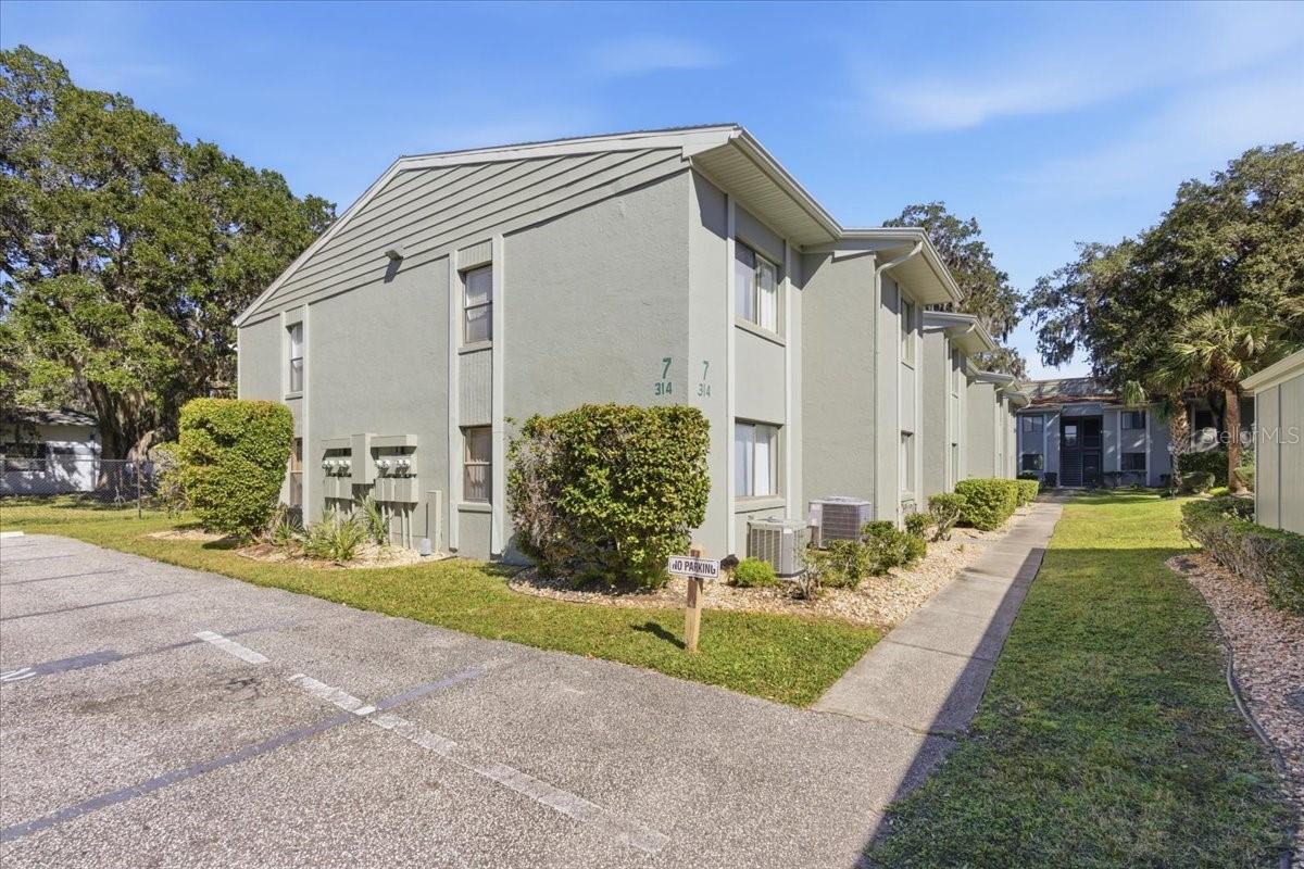 SHANGRI LA CONDO - Residential