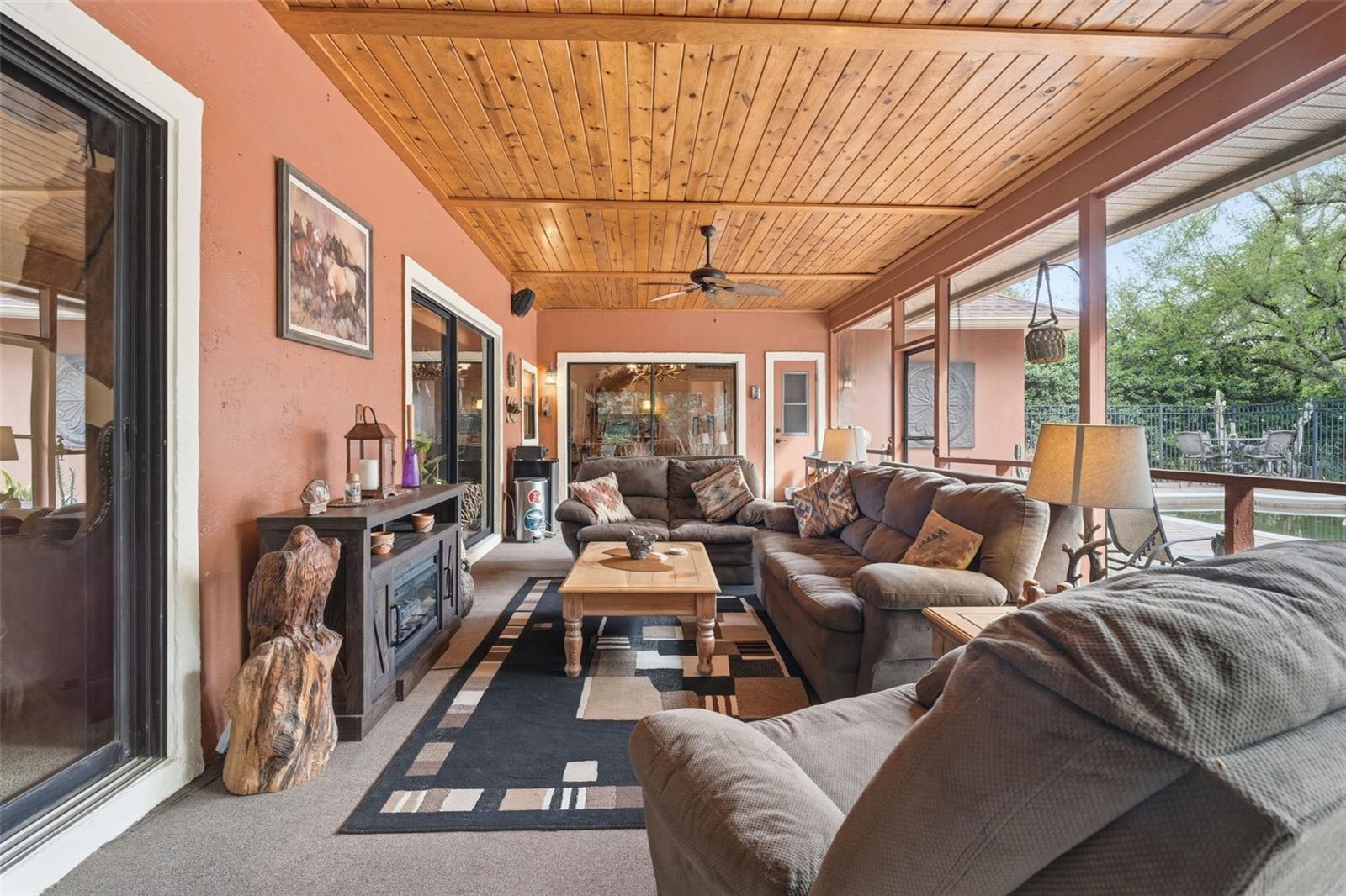 OAK LEAF - Residential