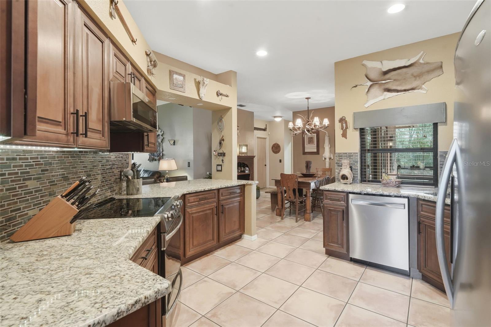 OAK LEAF - Residential