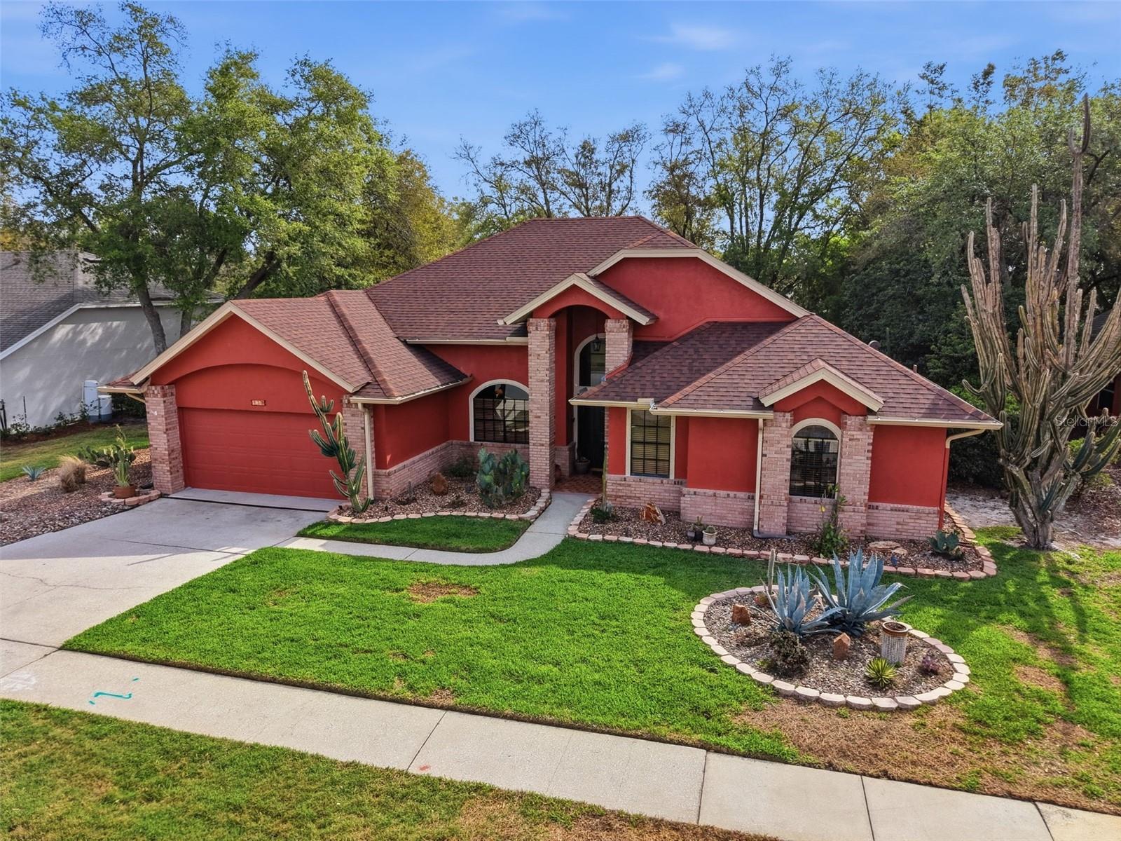 OAK LEAF - Residential