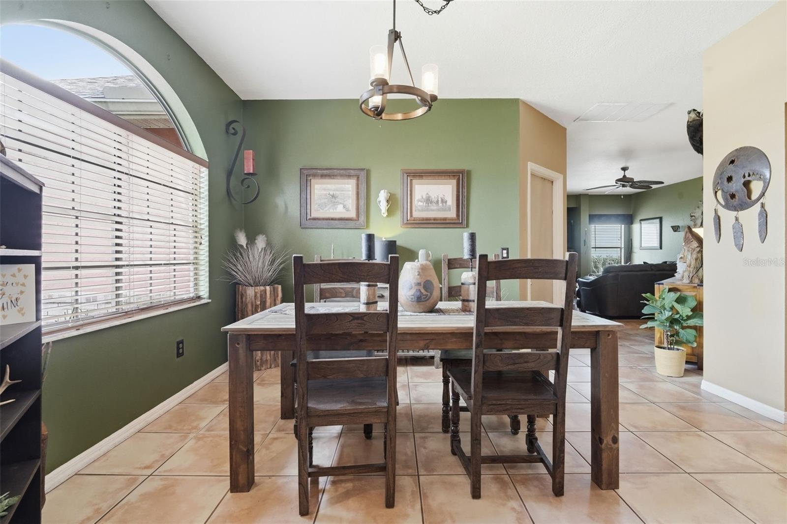 OAK LEAF - Residential