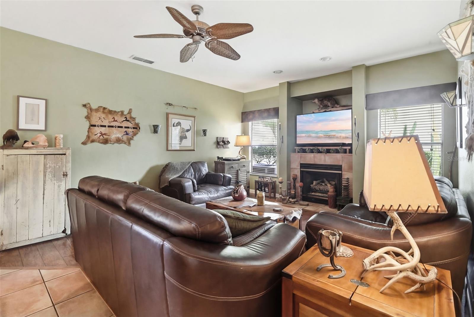 OAK LEAF - Residential