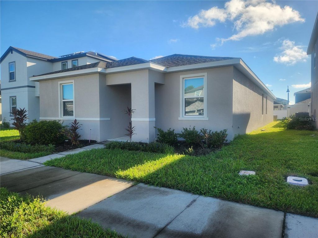 Photo of 1567 Pines End Place, Saint Cloud, FL 34771 (MLS # S5135304)
