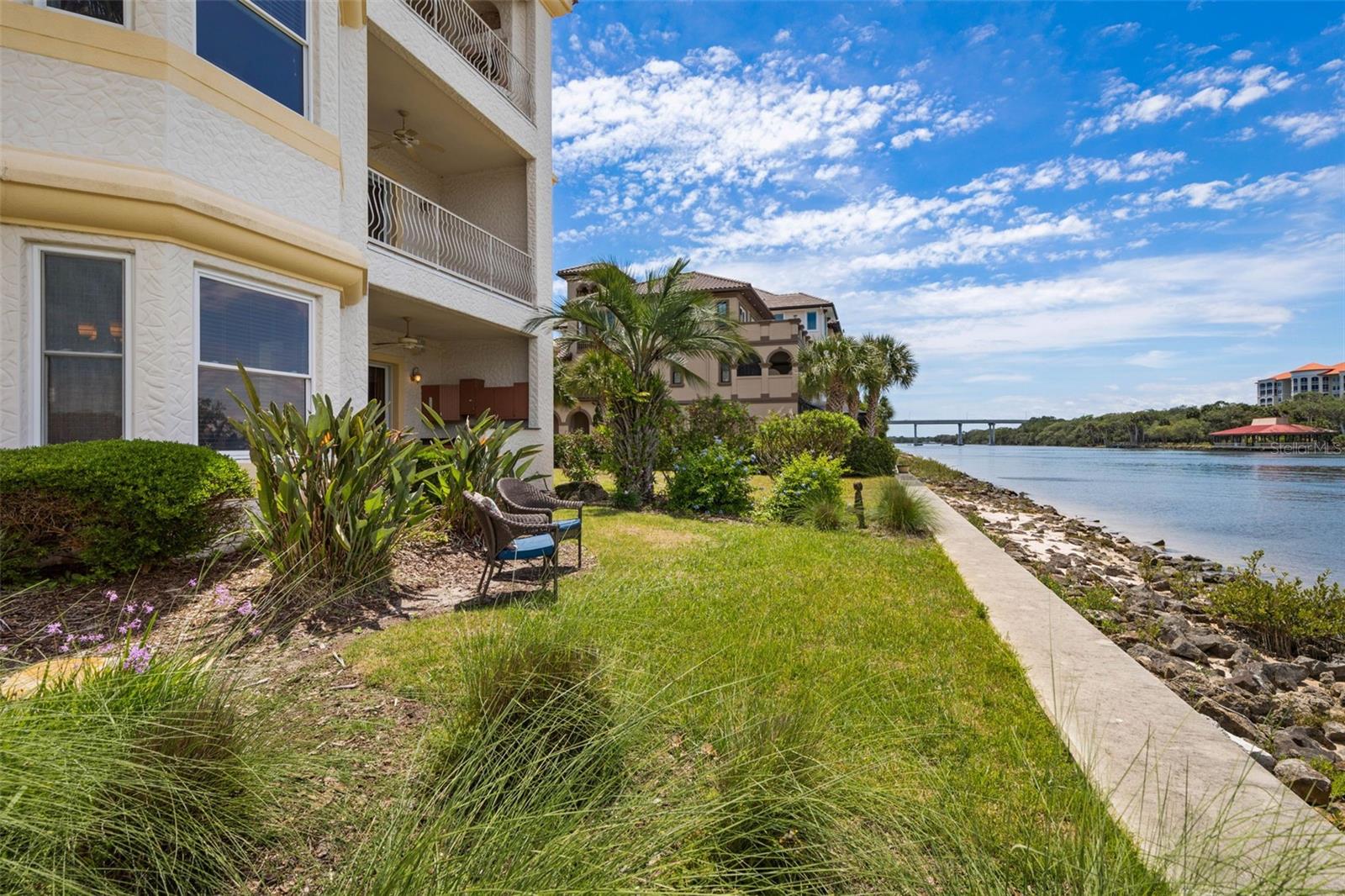 YACHT HARBOR - Residential