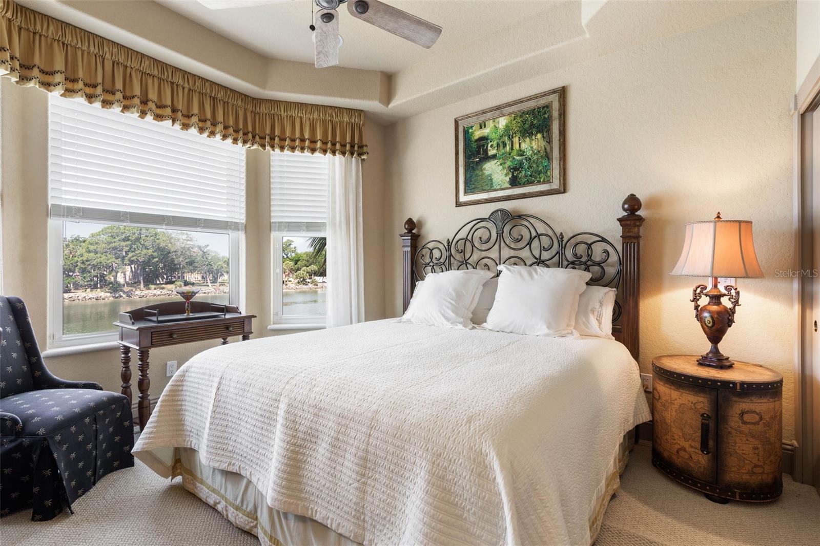 YACHT HARBOR - Residential