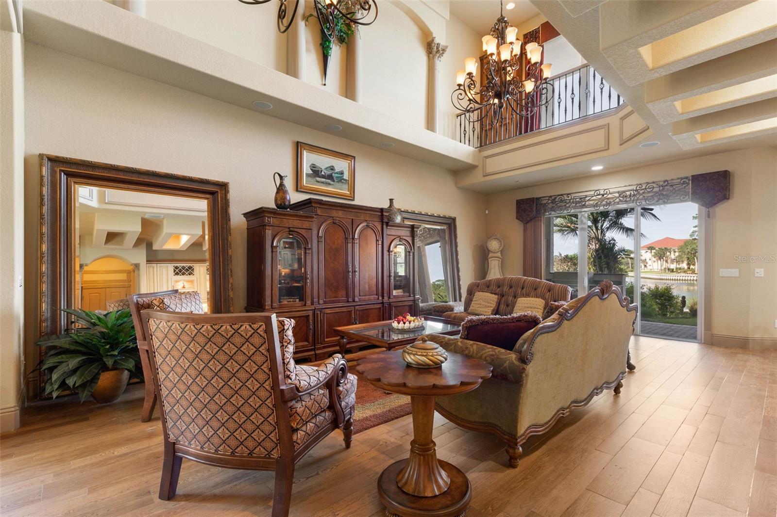 YACHT HARBOR - Residential