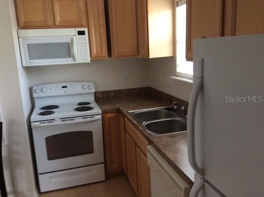 Celebration Main Village is the perfect location to walk to the restaurants, shops, town events and the Sunday Farmer's Market. Studio garage apartment available to a Non smoker, non vaping, one year lease for a single occupant only. No Pets. Utilities which include water, electric and internet are included for this bright and airy unit.