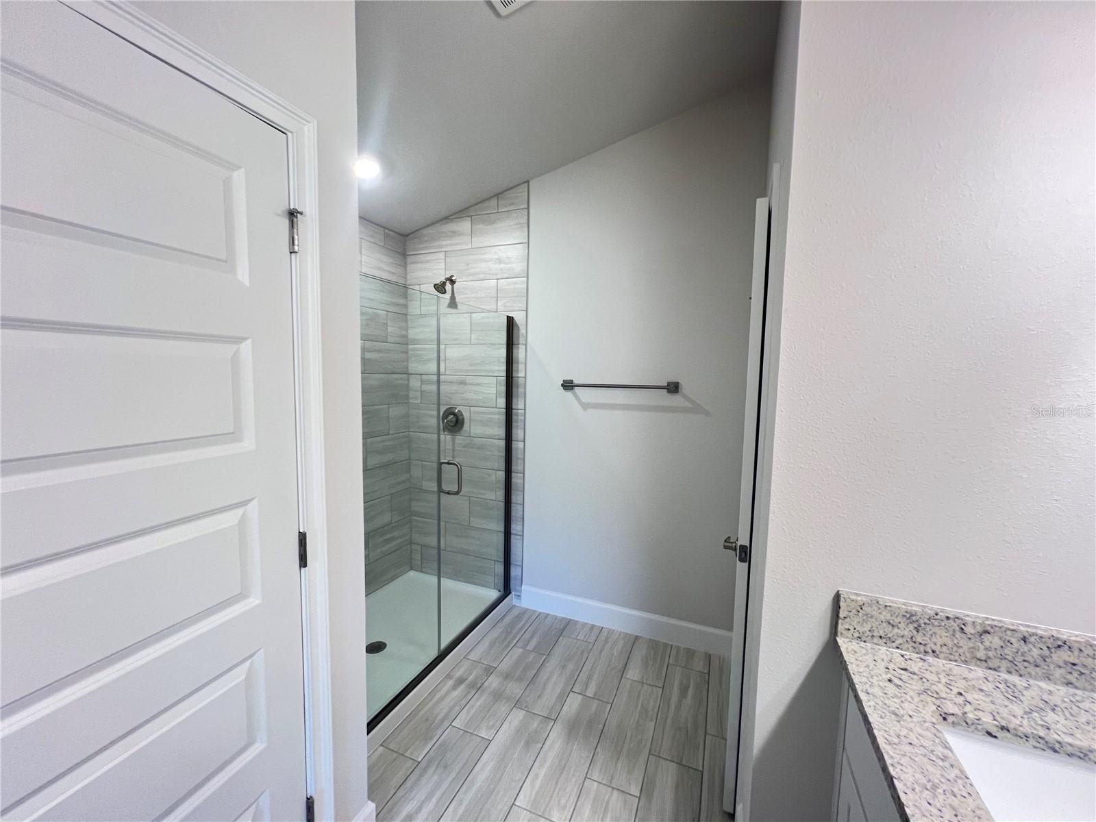 ABBEY GLEN - Residential