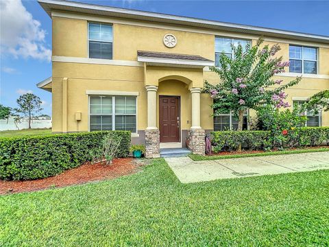 A home in LAKELAND