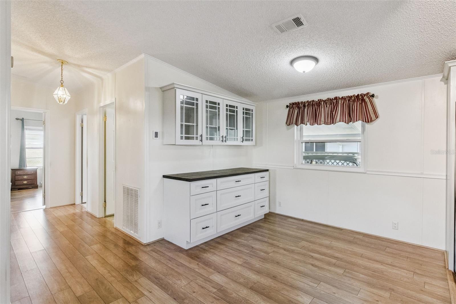GARDEN GROVE OAKS - Residential