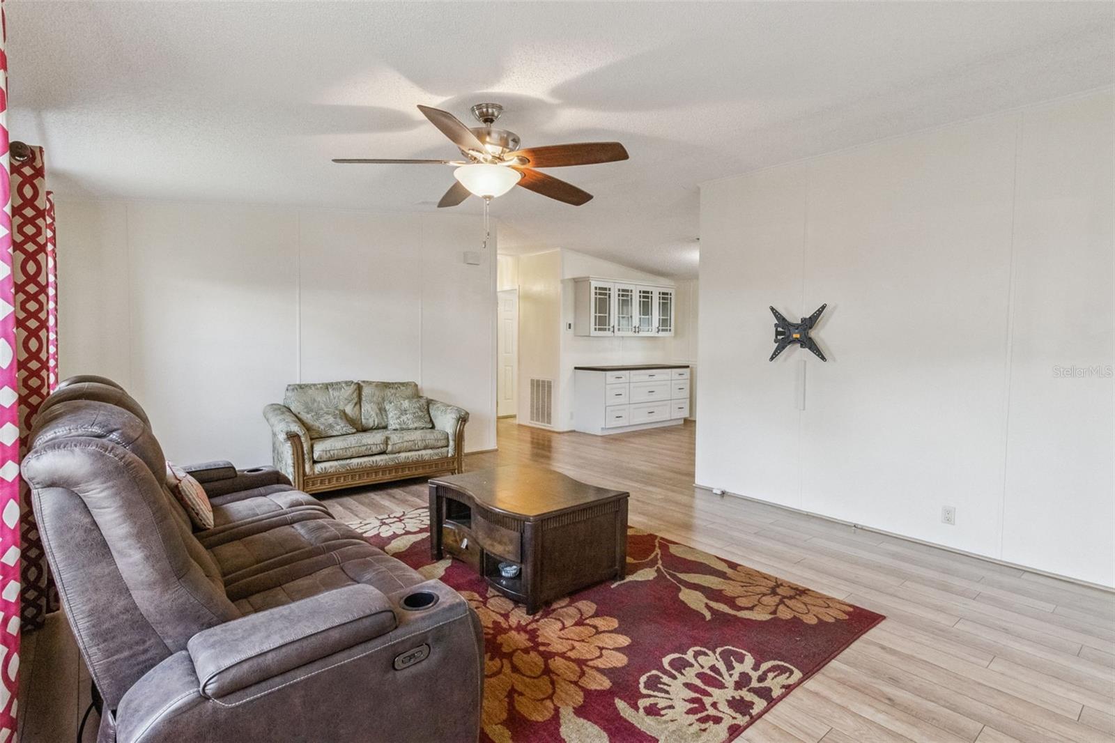 GARDEN GROVE OAKS - Residential