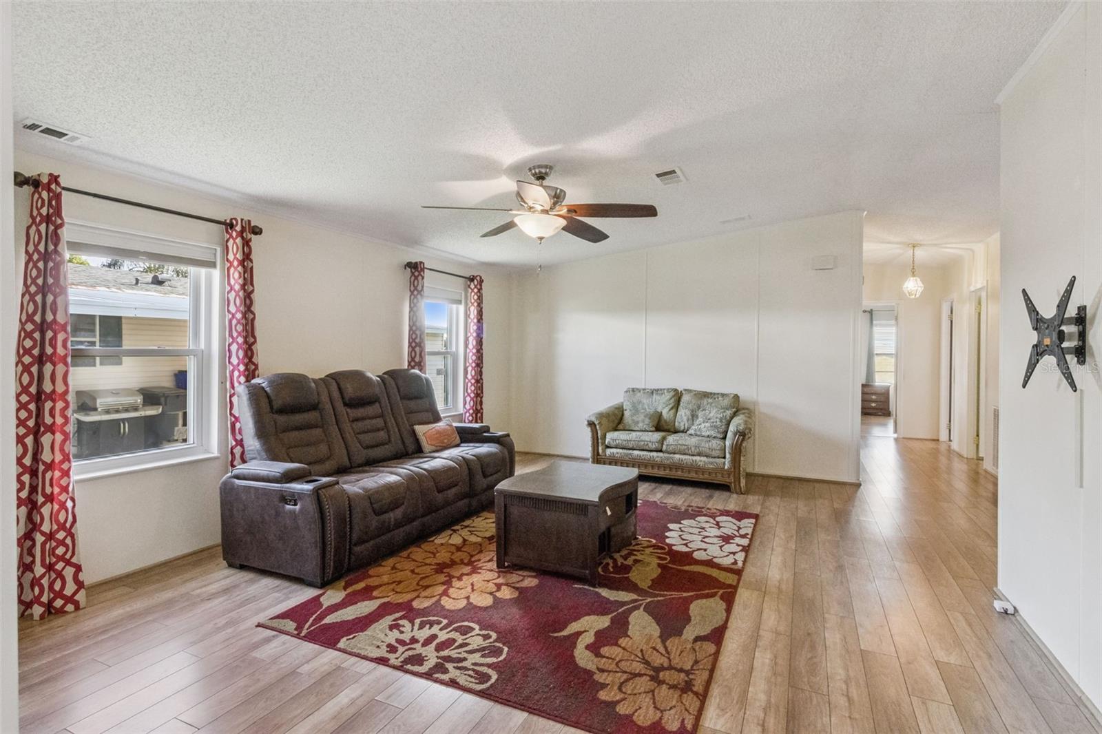 GARDEN GROVE OAKS - Residential