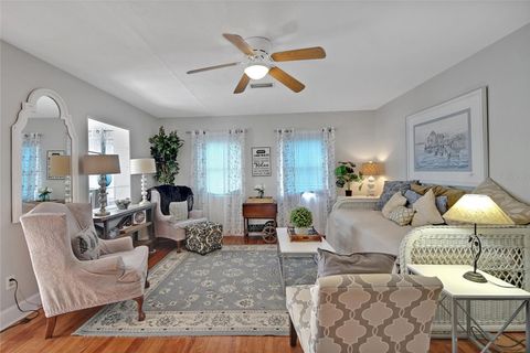 Tiny photo for 30523 Orange Drive, Leesburg, FL 34748 (MLS # G5098572)