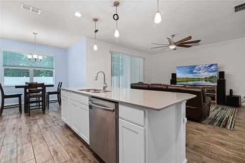 Single Family Residence in ORANGE CITY FL 968 FLYER STREET 10.jpg