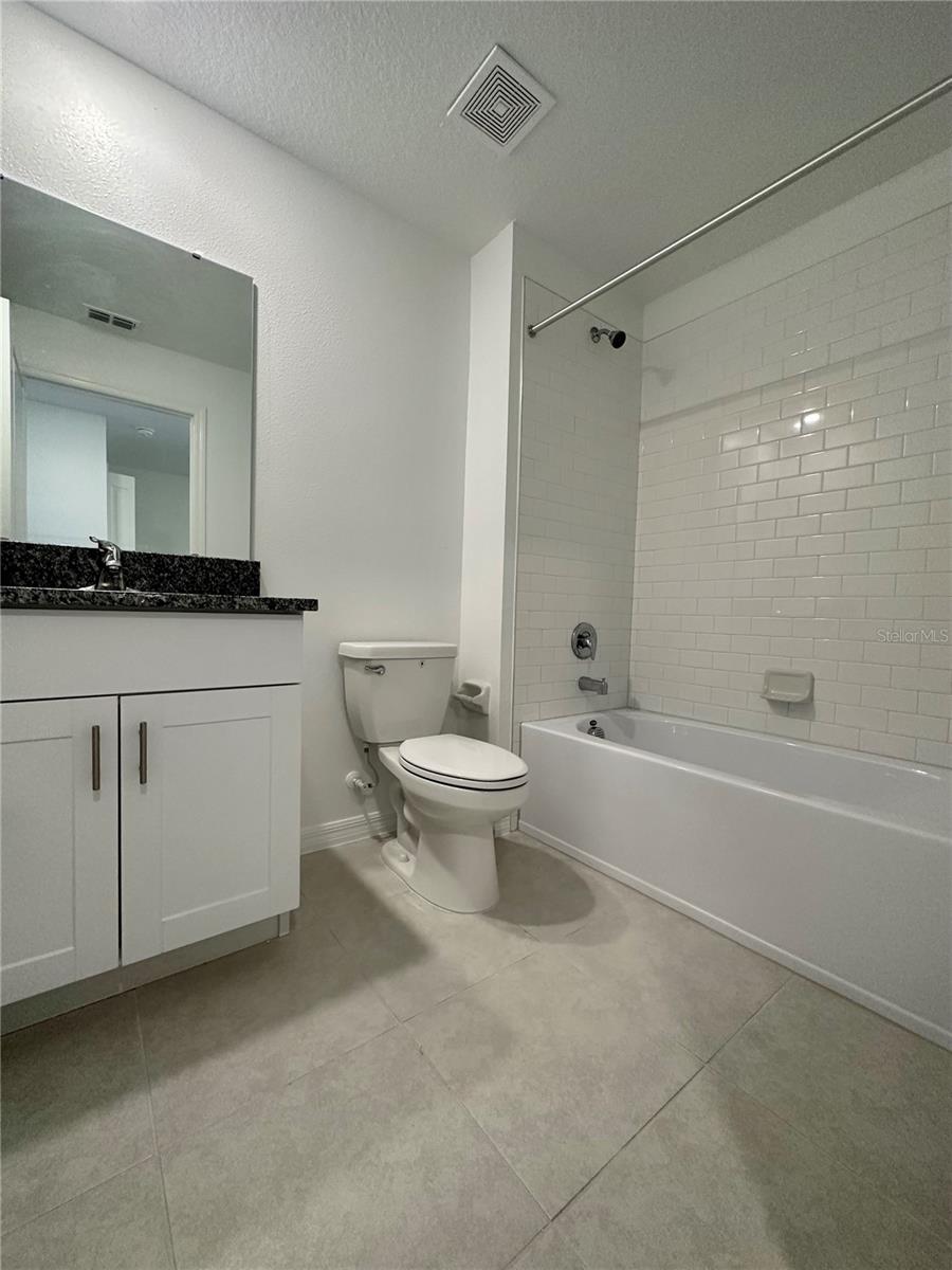 TOWNES AT LAKE THOMAS - Residential Lease