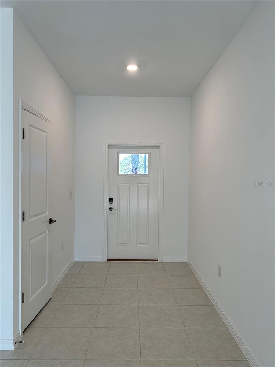 TOWNES AT LAKE THOMAS - Residential Lease