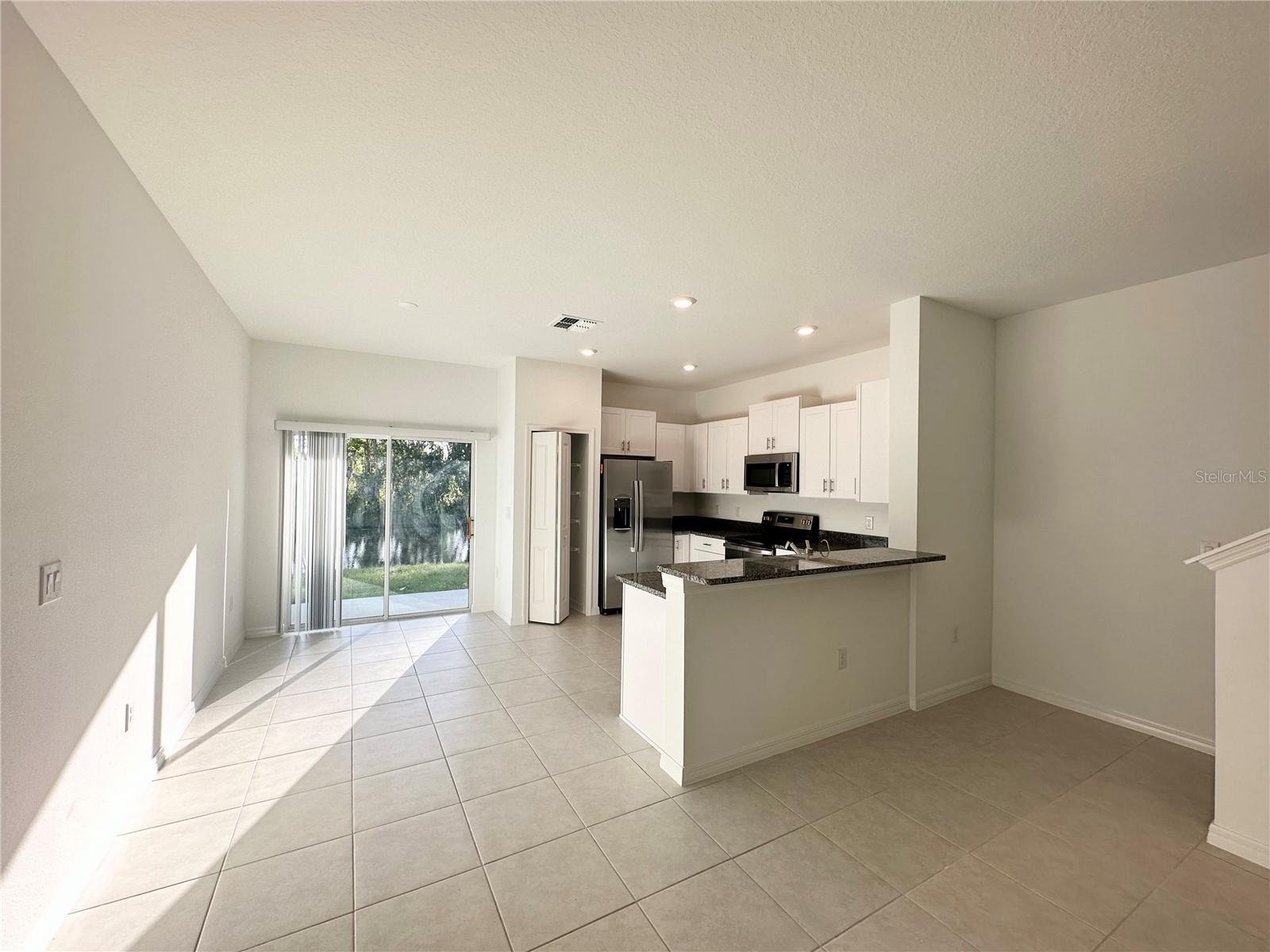 TOWNES AT LAKE THOMAS - Residential Lease