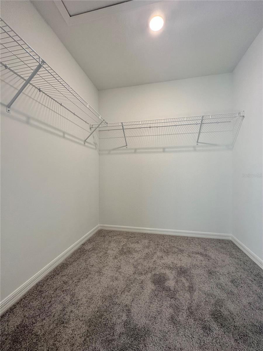 TOWNES AT LAKE THOMAS - Residential Lease