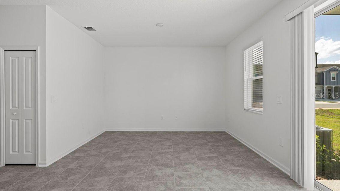 CHATEAU/ASTORIA - Residential Lease