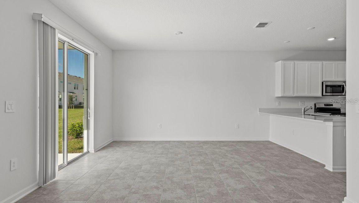 CHATEAU/ASTORIA - Residential Lease