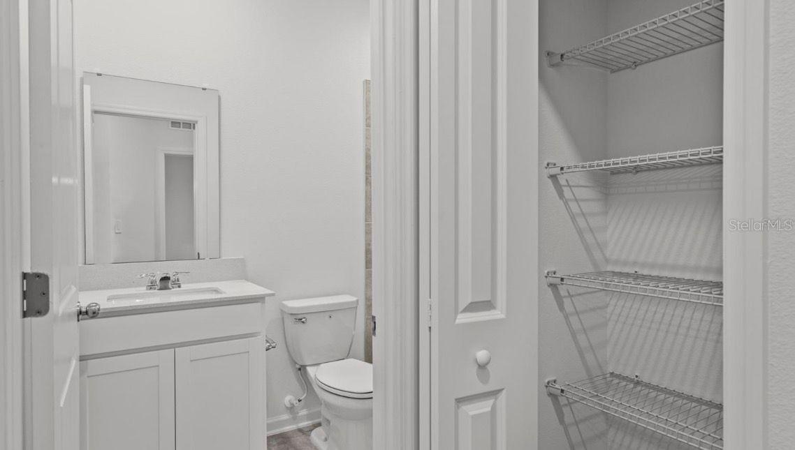 CHATEAU/ASTORIA - Residential Lease