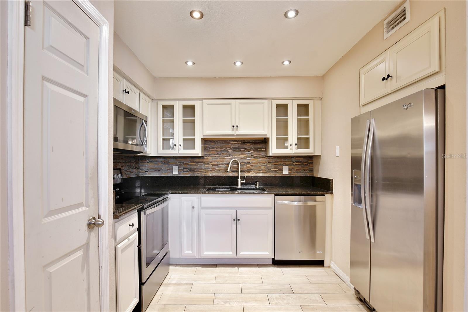 LAKE HOWELL ARMS CONDO - Residential