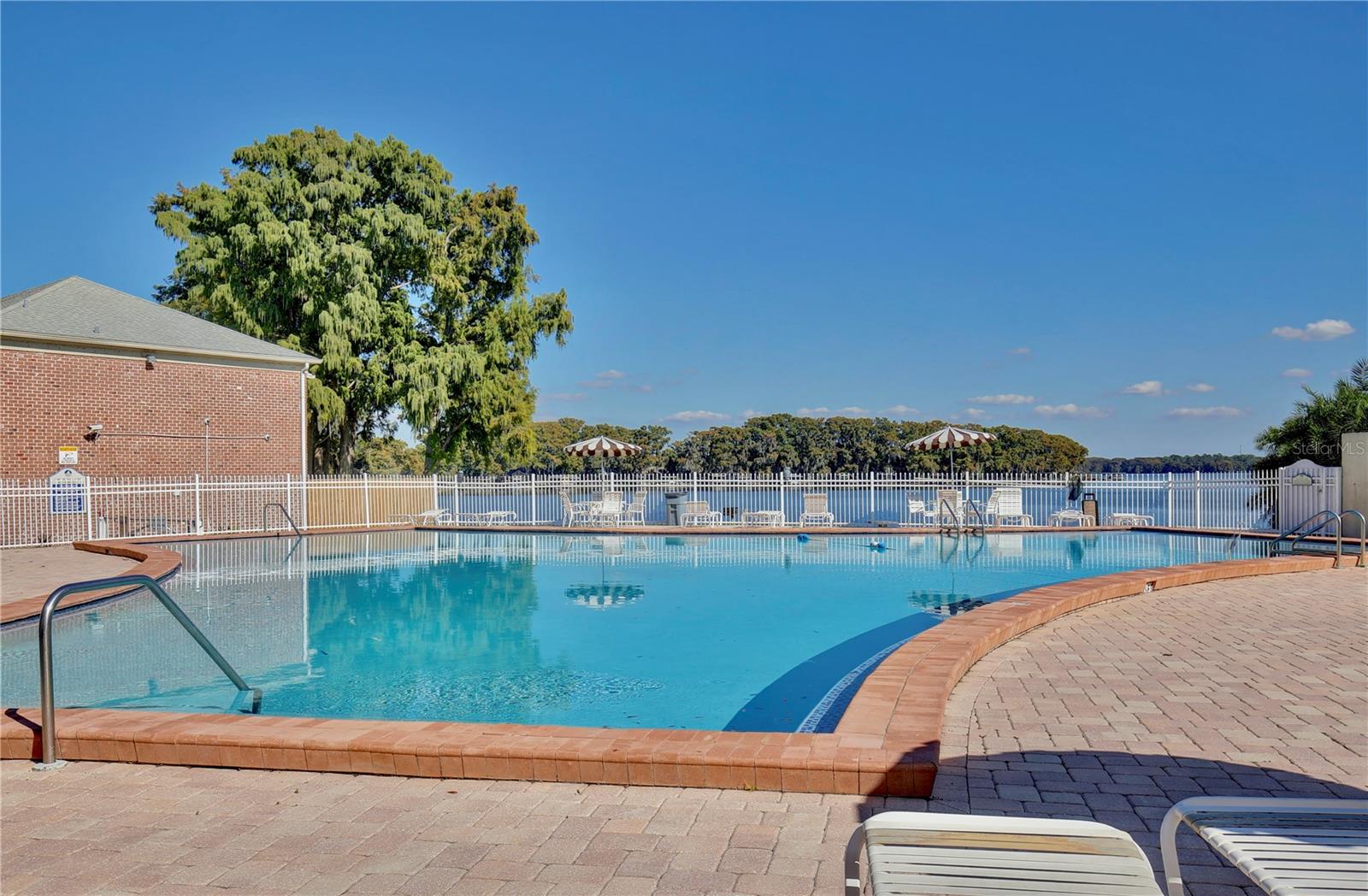 LAKE HOWELL ARMS CONDO - Residential