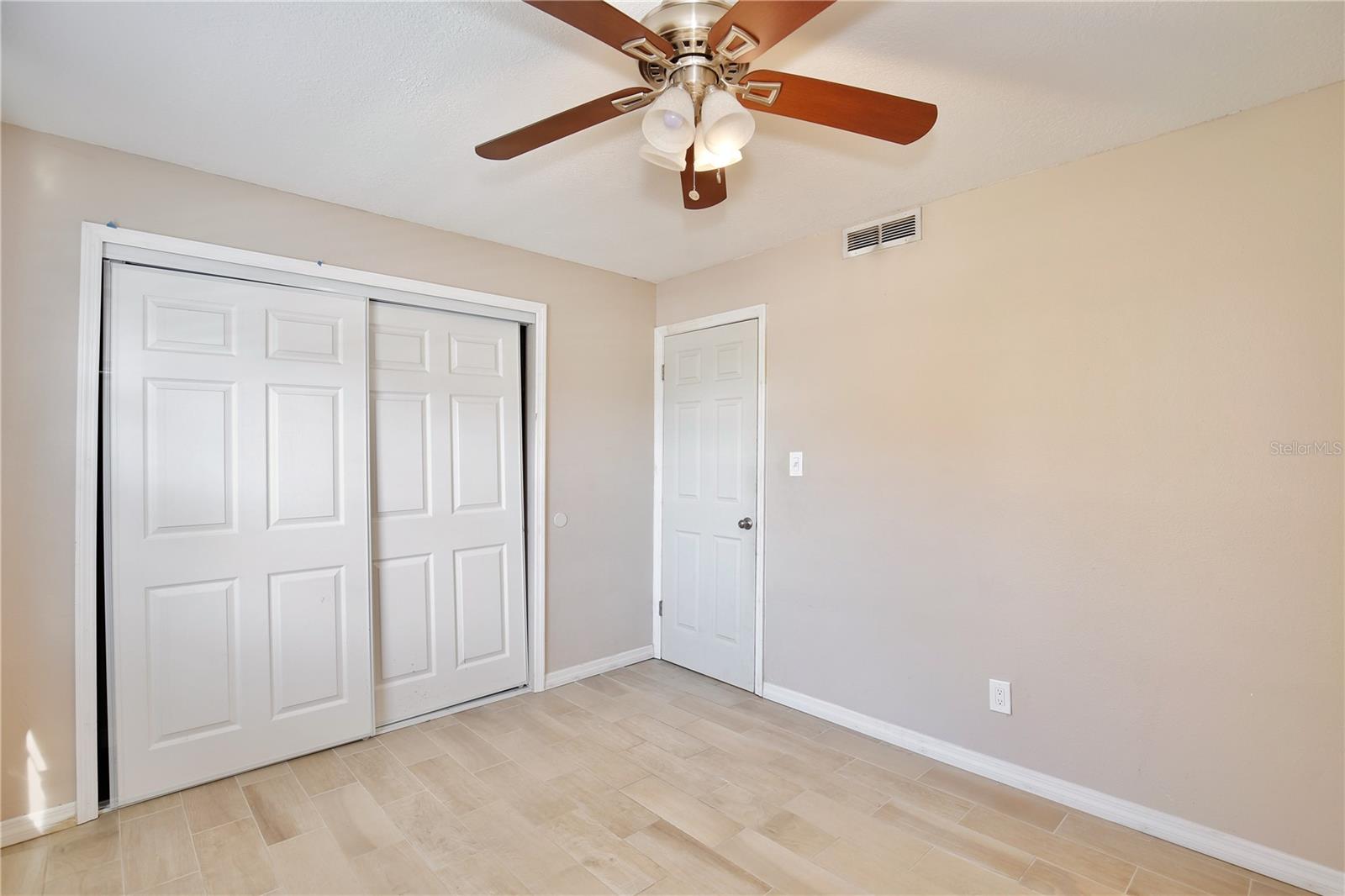 LAKE HOWELL ARMS CONDO - Residential