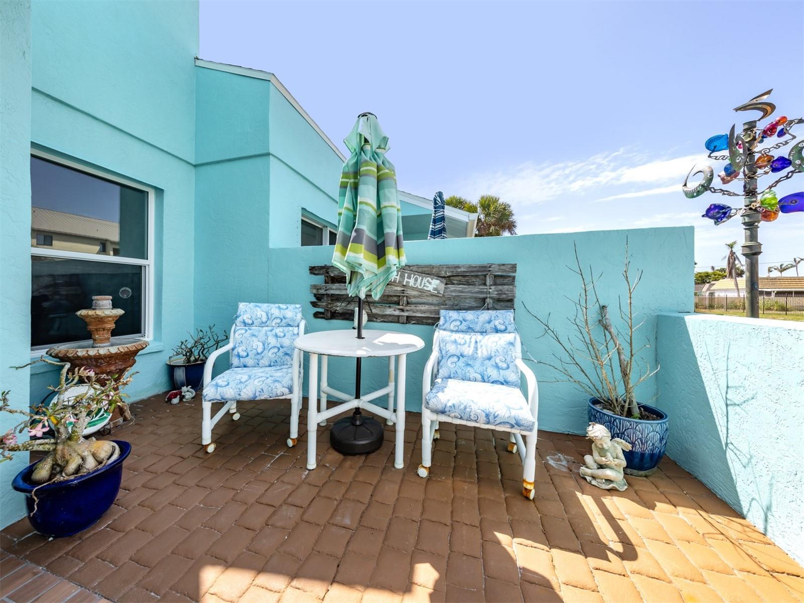 GOLDEN BEACH - Residential Income
