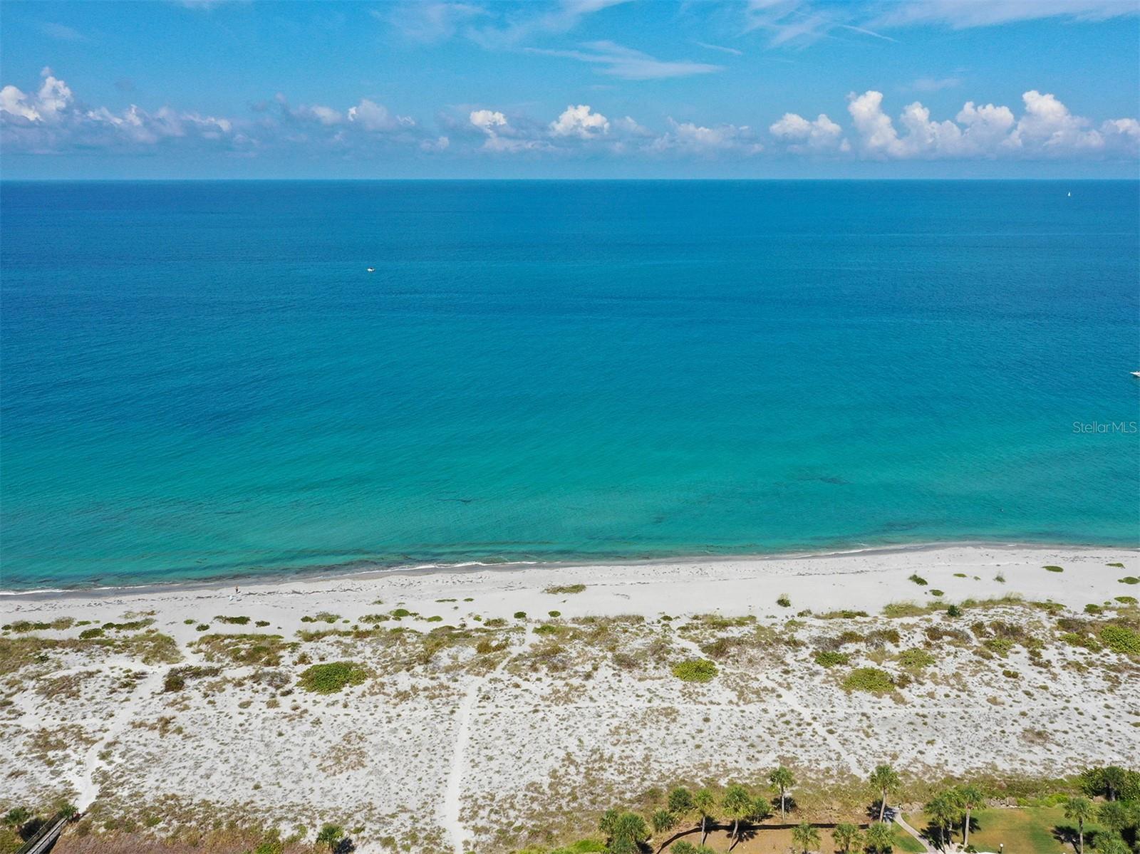 GOLDEN BEACH - Residential Income