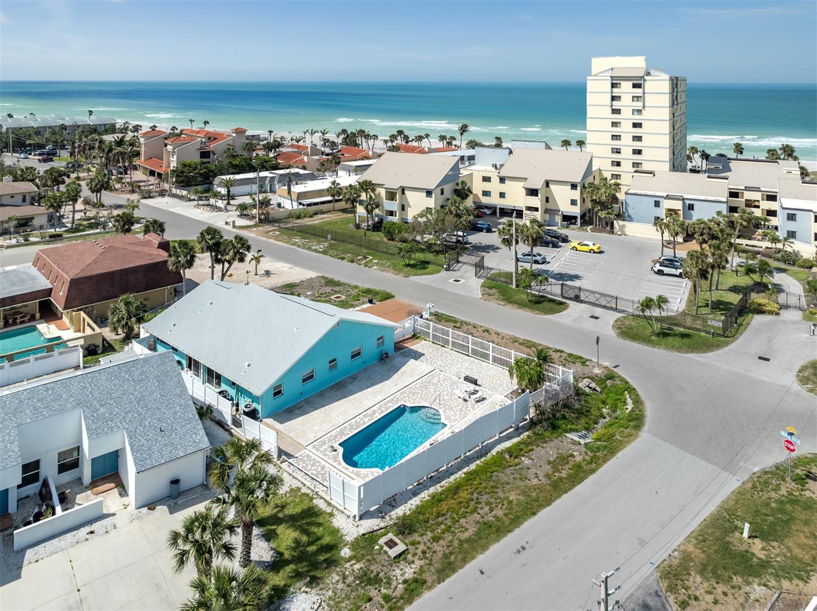 703 & 705 GOLDEN BEACH BOULEVARD