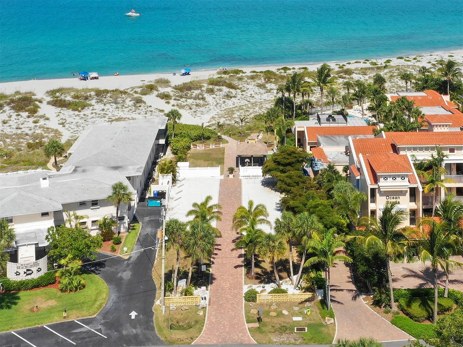 GOLDEN BEACH - Residential Income