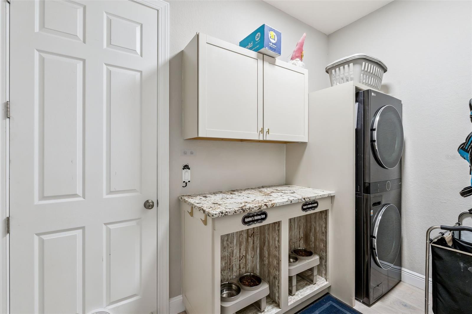 BRONSONS LNDGS F & M - Residential Lease