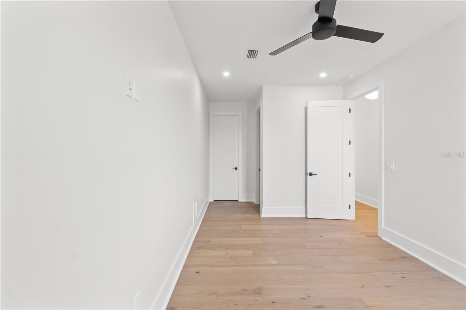 DAVIS ISLANDS PB10 PG52 TO 57 - Residential Lease