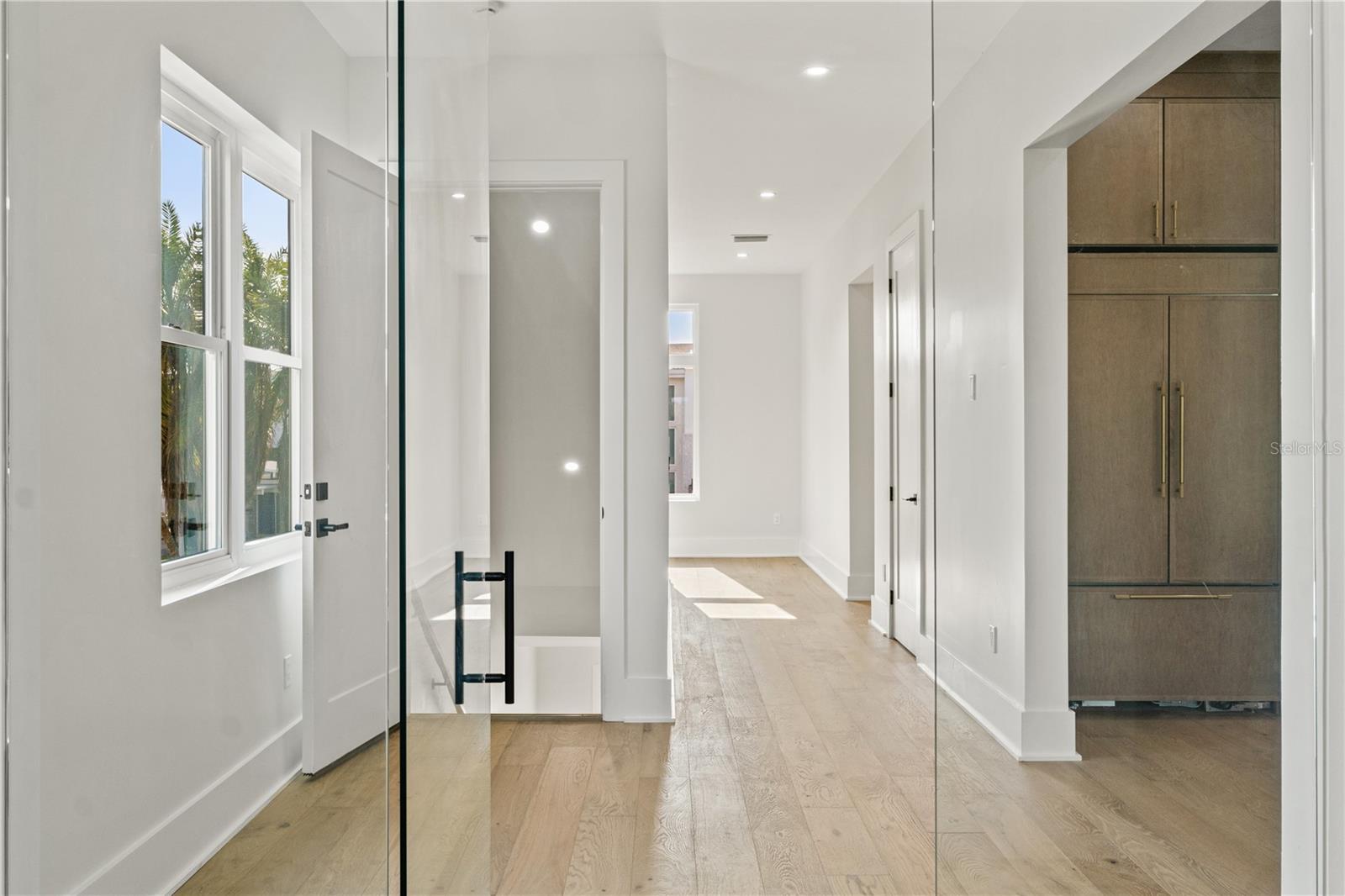 DAVIS ISLANDS PB10 PG52 TO 57 - Residential Lease