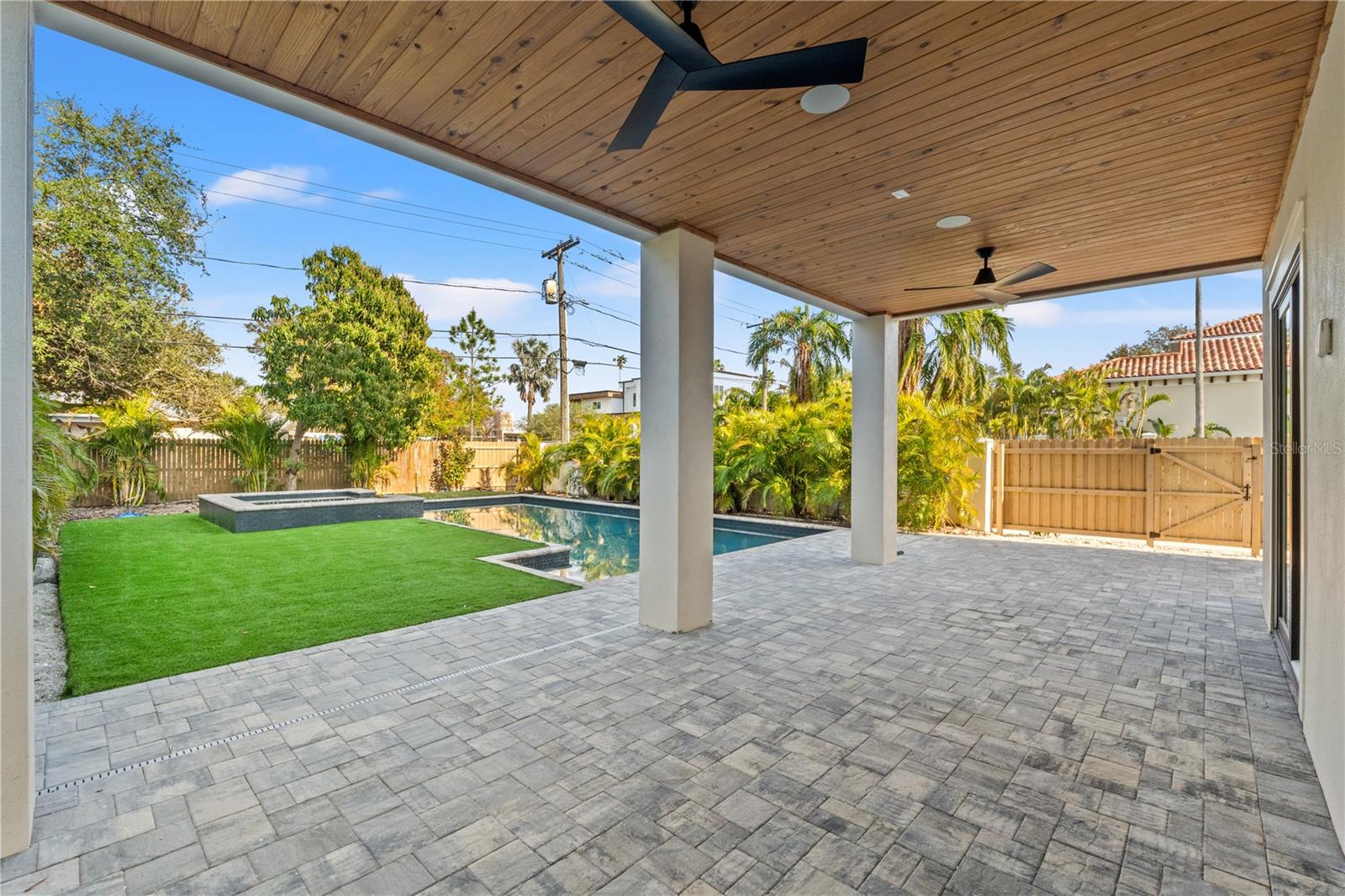 DAVIS ISLANDS PB10 PG52 TO 57 - Residential Lease