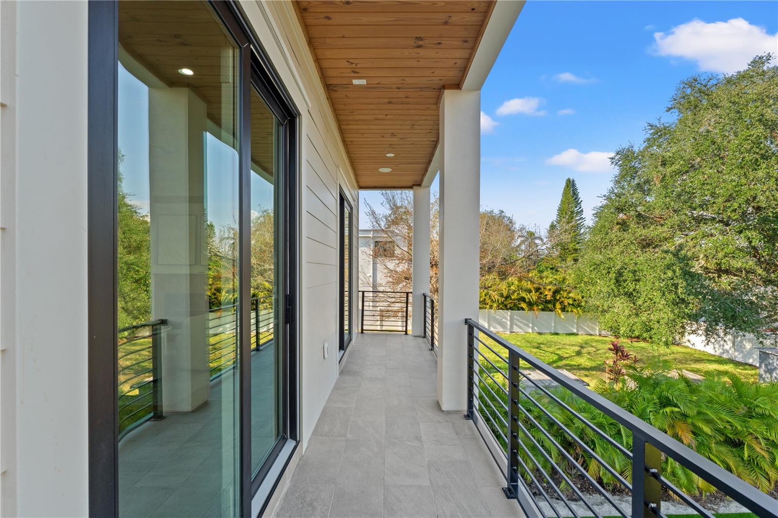 DAVIS ISLANDS PB10 PG52 TO 57 - Residential Lease