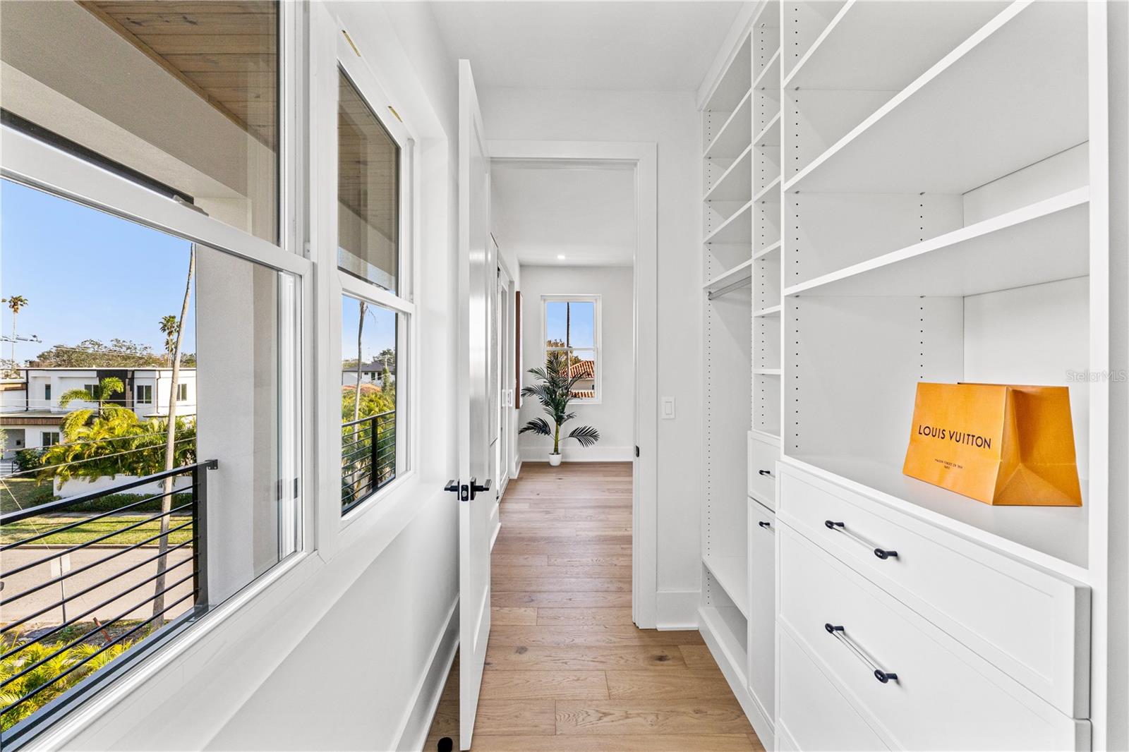 DAVIS ISLANDS PB10 PG52 TO 57 - Residential Lease