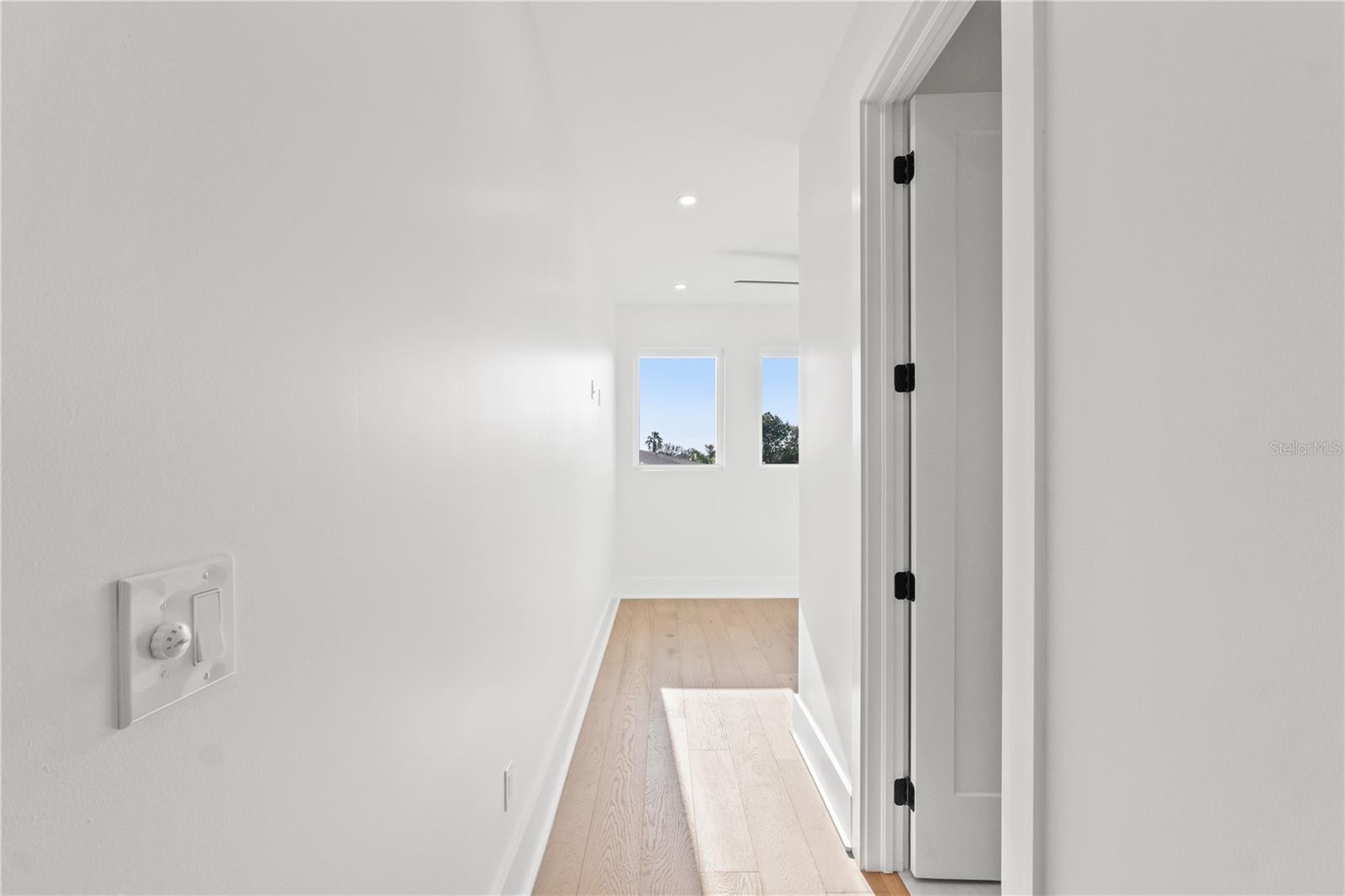 DAVIS ISLANDS PB10 PG52 TO 57 - Residential Lease