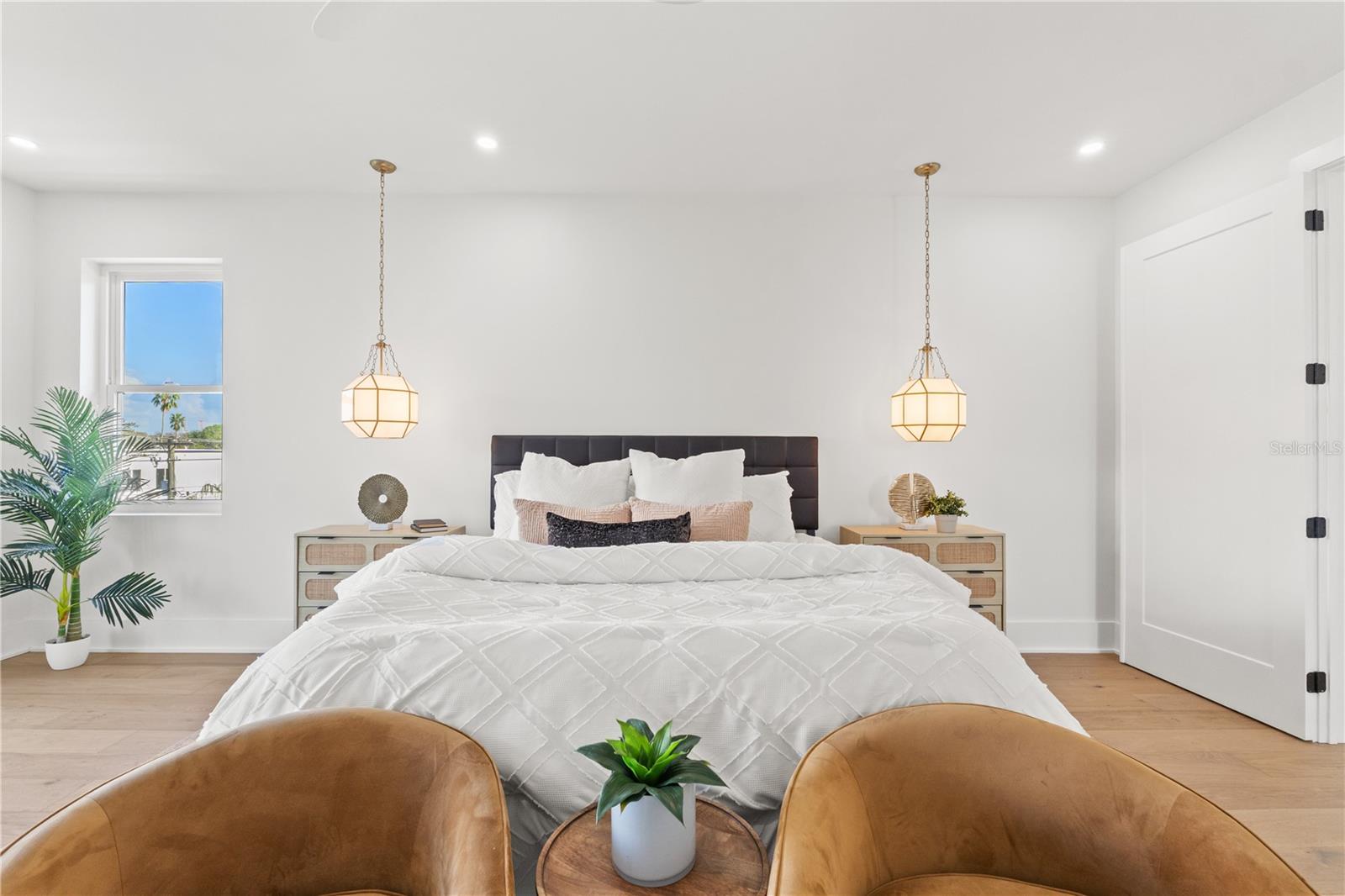 DAVIS ISLANDS PB10 PG52 TO 57 - Residential Lease