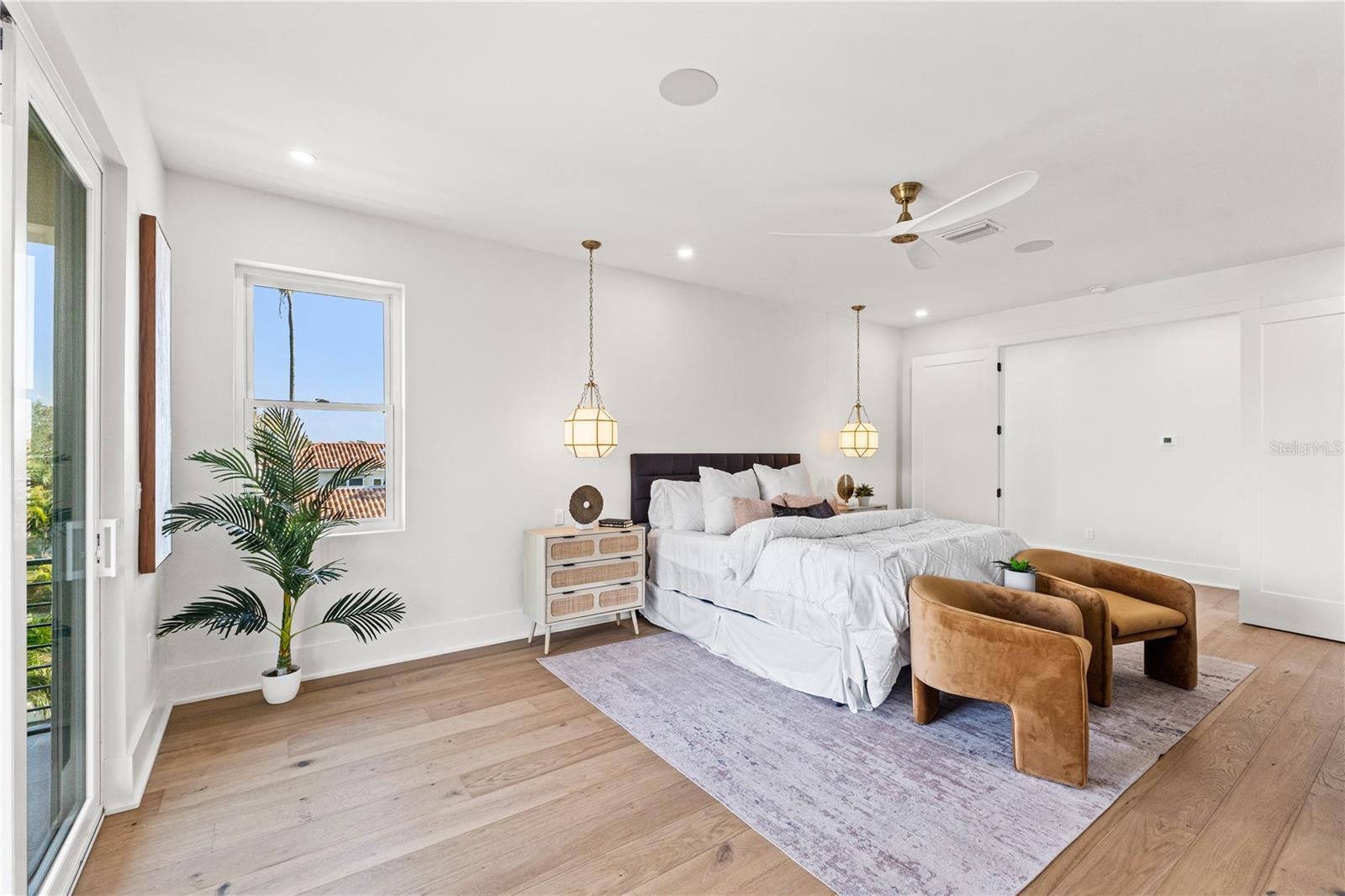 DAVIS ISLANDS PB10 PG52 TO 57 - Residential Lease