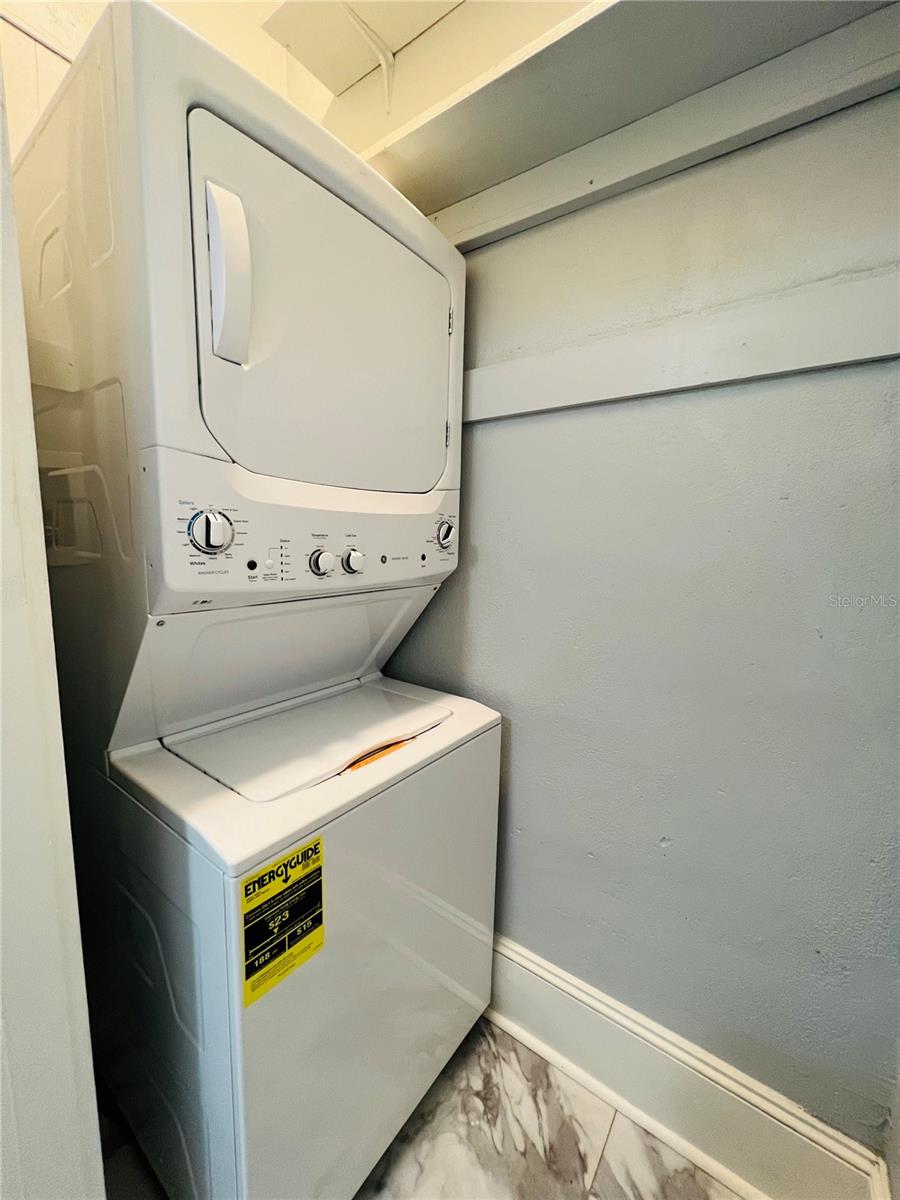 DUCK POND - Residential Lease