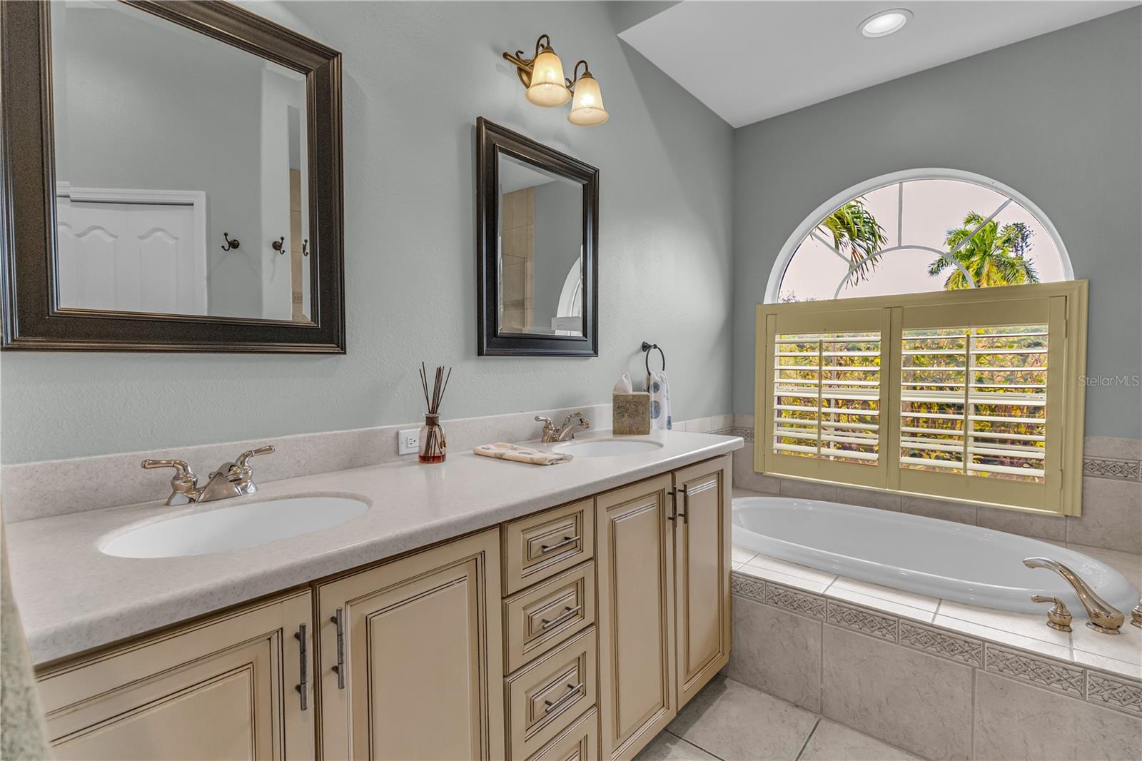 NATHANIEL PLACE - Residential