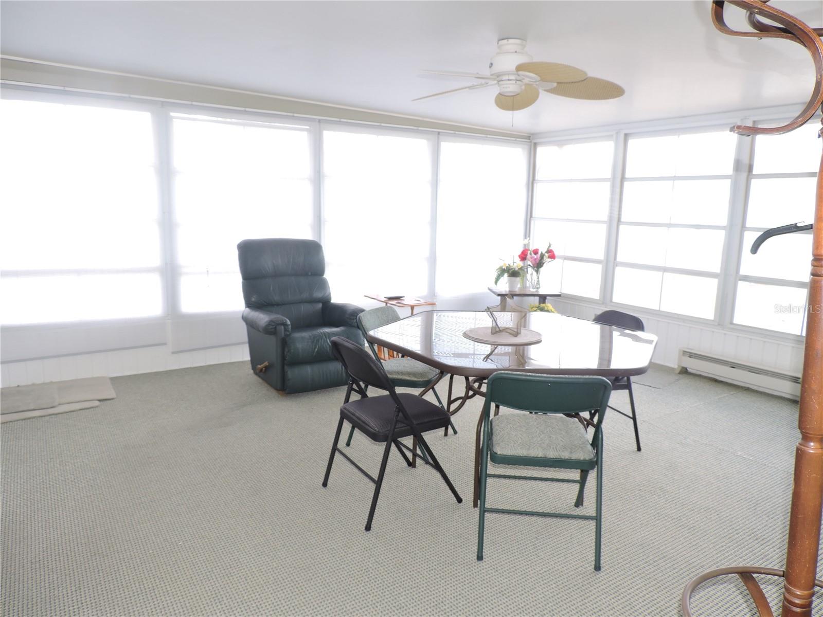 CALOOSA LAKE VILLAGE - Residential