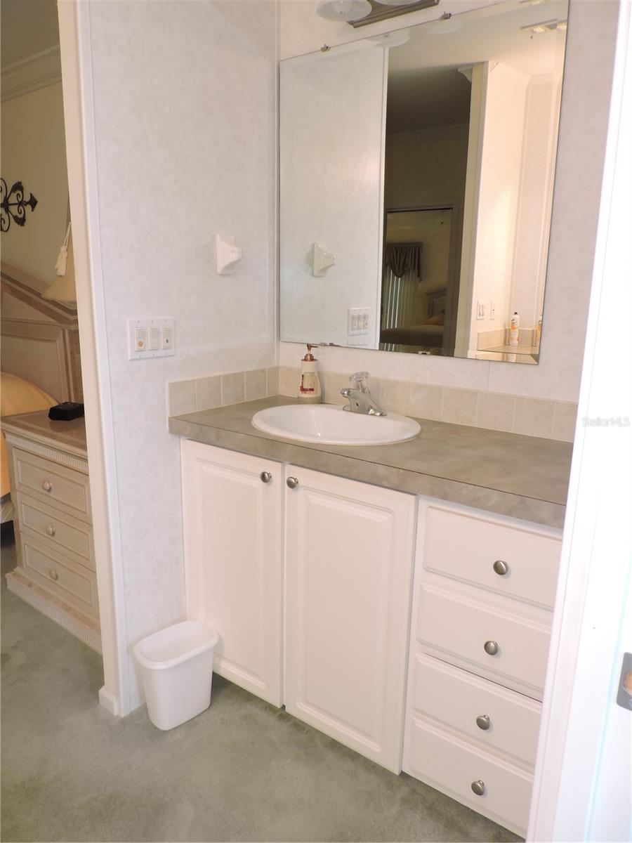 CALOOSA LAKE VILLAGE - Residential