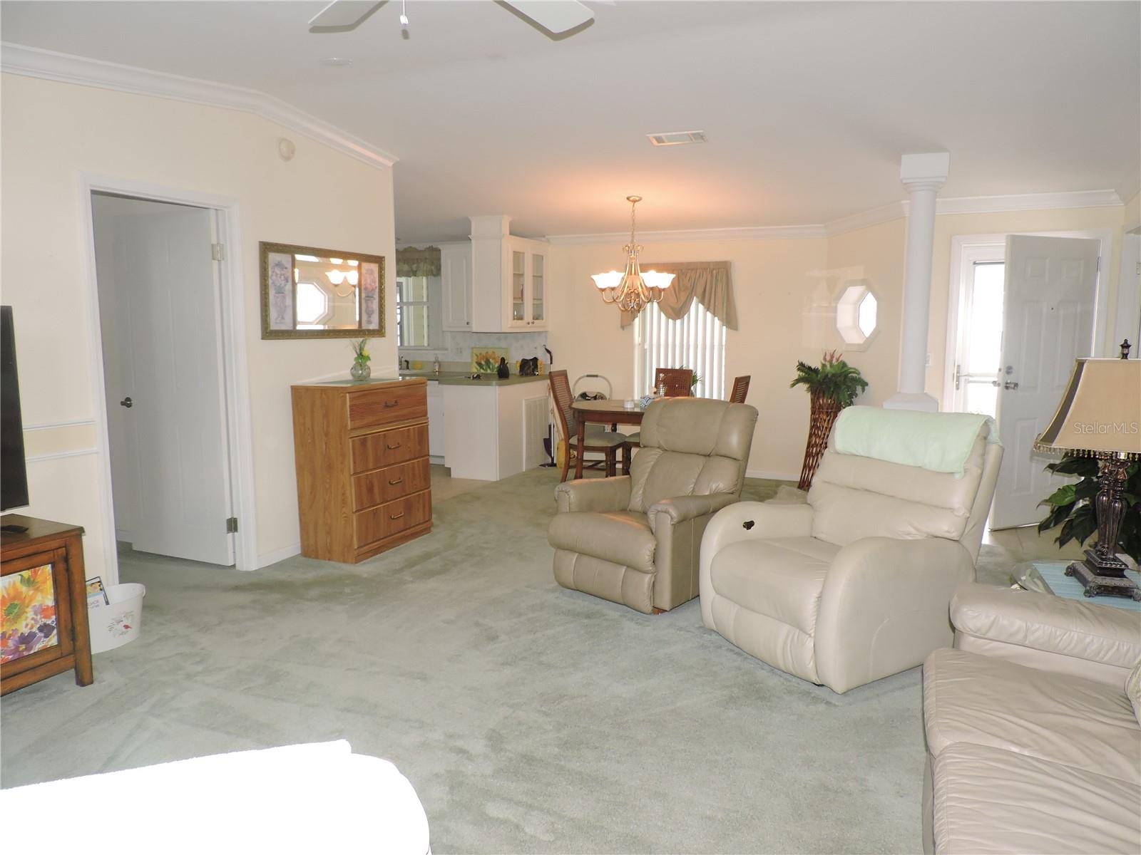 CALOOSA LAKE VILLAGE - Residential