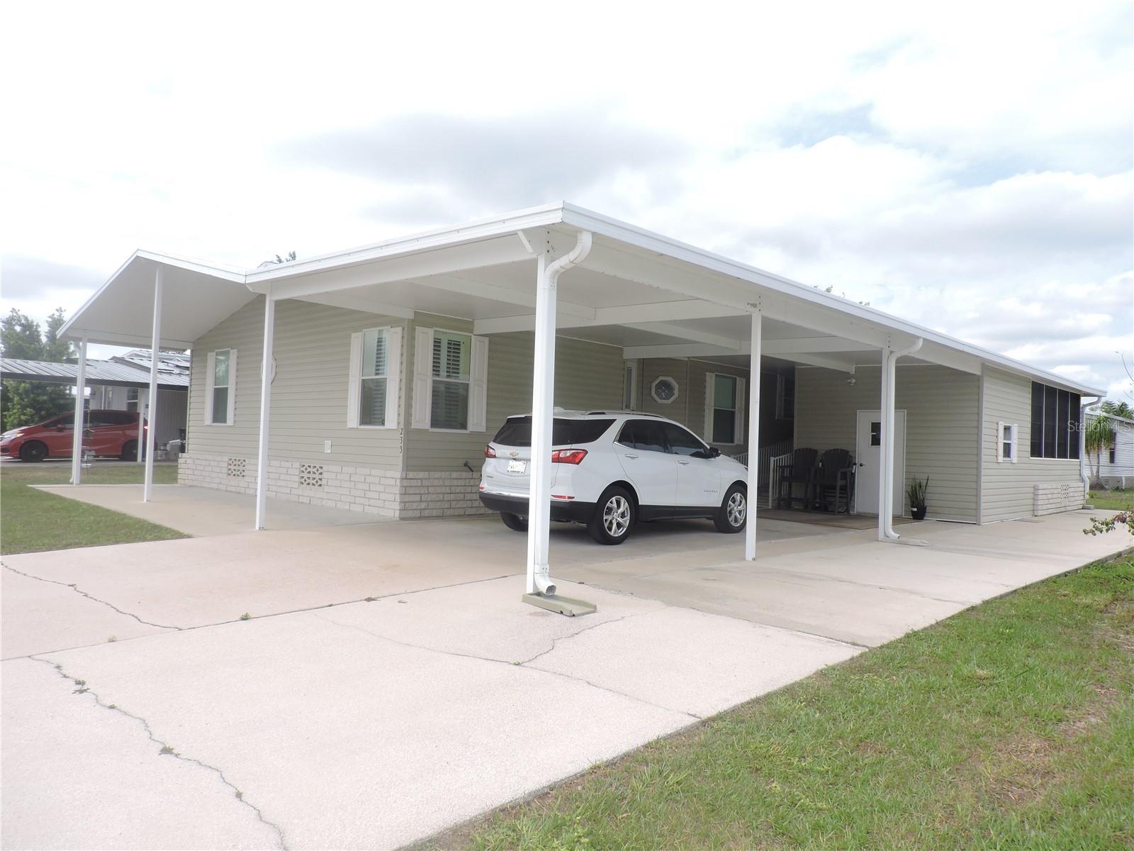 CALOOSA LAKE VILLAGE - Residential
