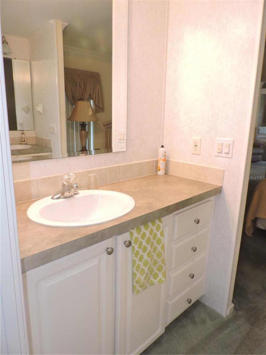 CALOOSA LAKE VILLAGE - Residential