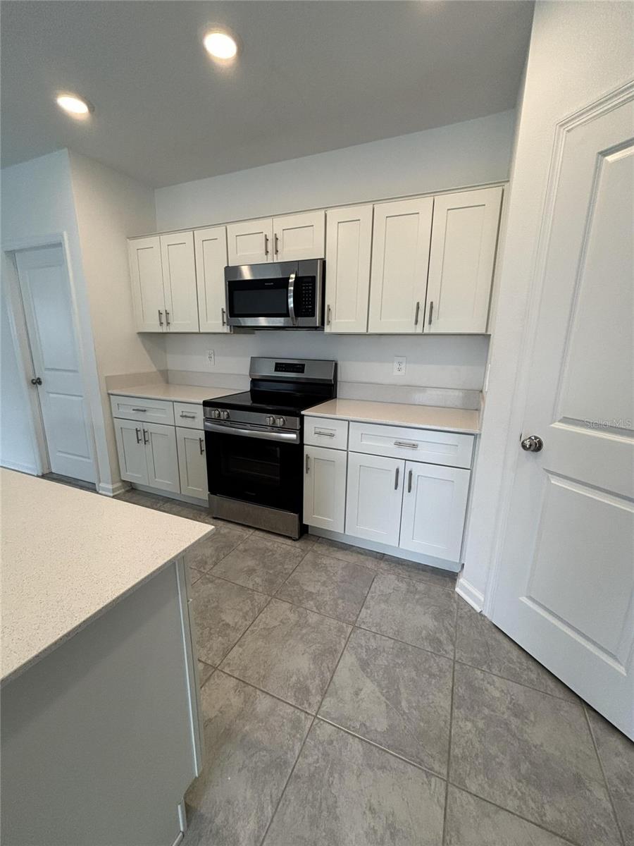 1338 DEEPWATER CIRCLE