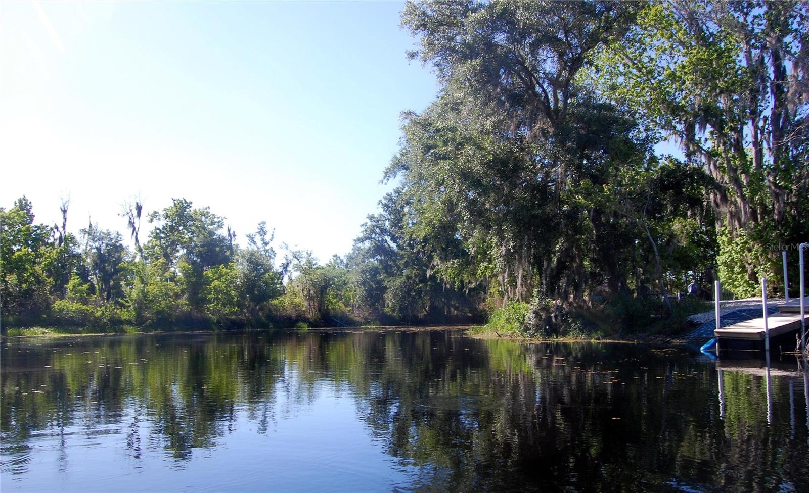 LAKESIDE ESTATES - Residential